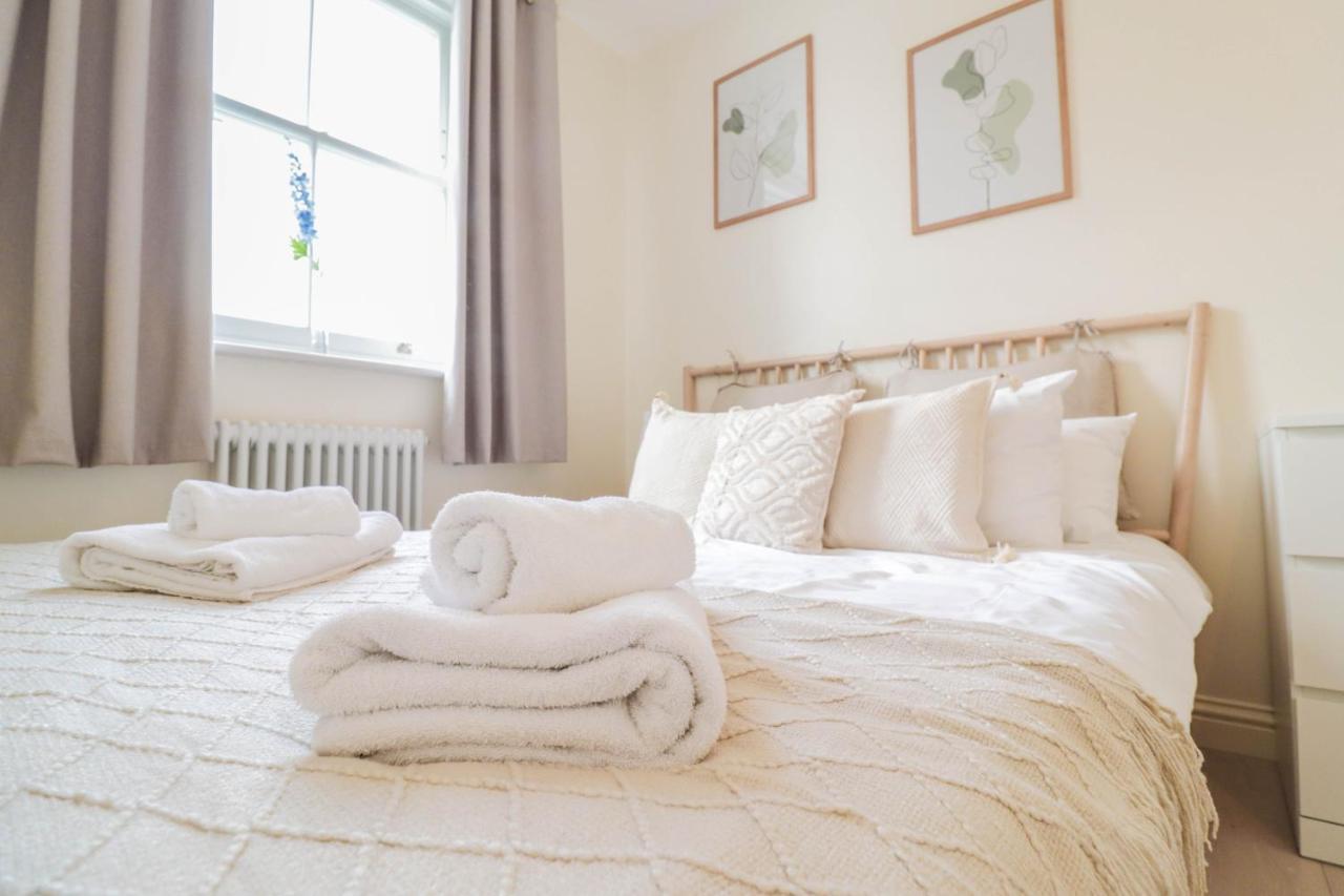 Beautiful 2-bedroom Flat Just Steps From Oval Station Appartamento Londra