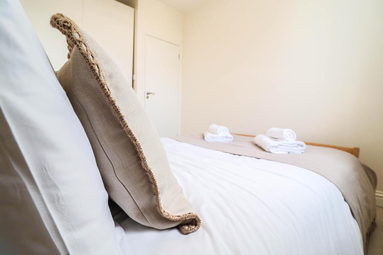 Beautiful 2-bedroom Flat Just Steps From Oval Station Londra