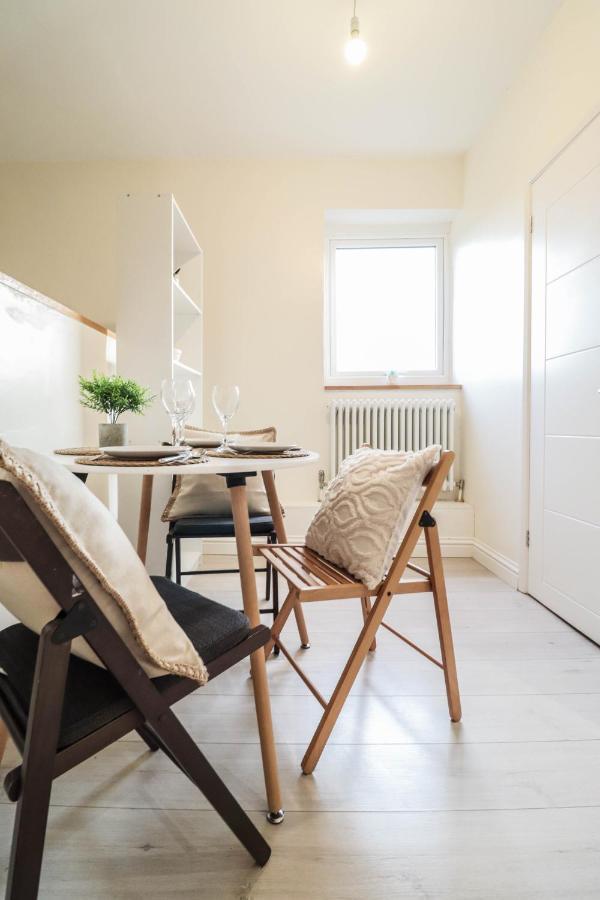 Beautiful 2-bedroom Flat Just Steps From Oval Station Appartamento Londra